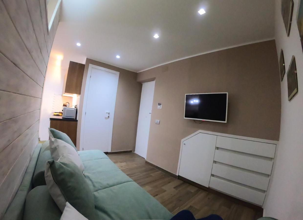 Blumon House * Napoli