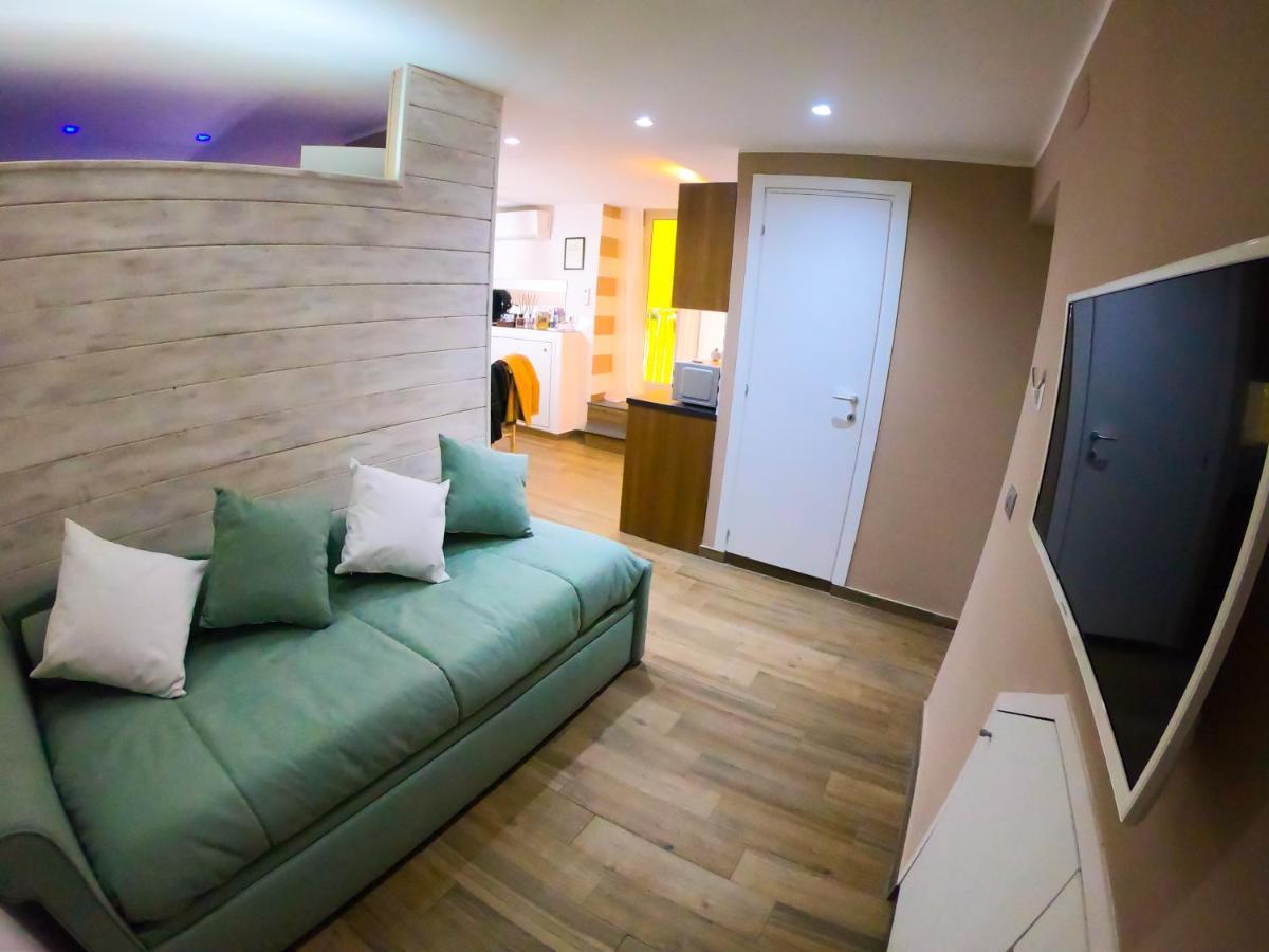 Blumon House * Napoli